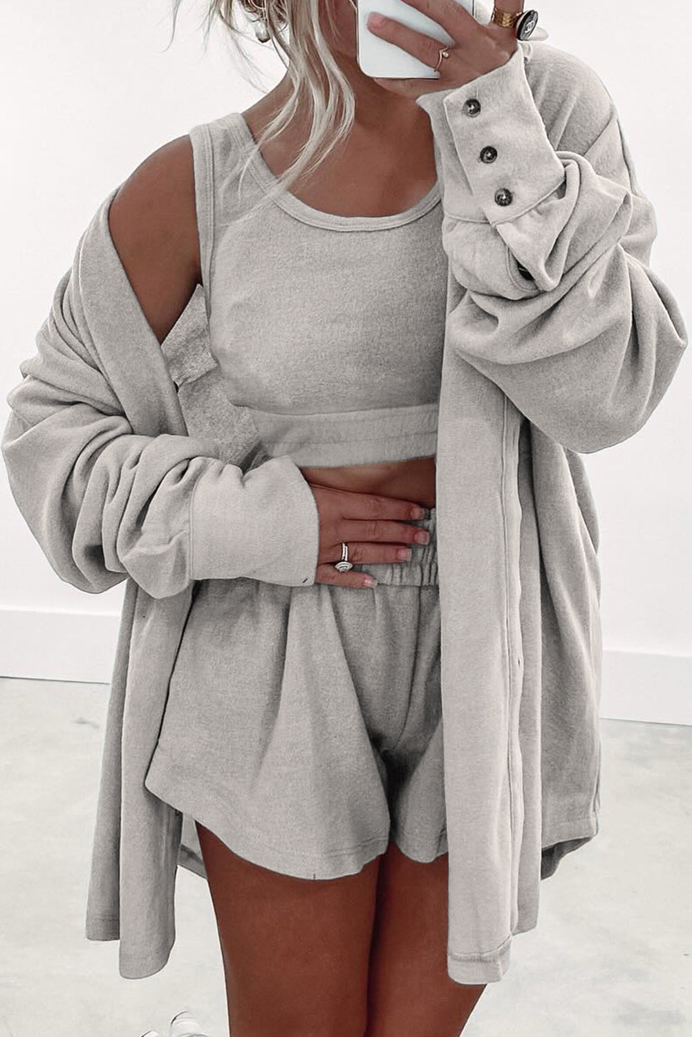 Grey 3 PCS Crop Tank Shorts avec plate-forme de cardigan