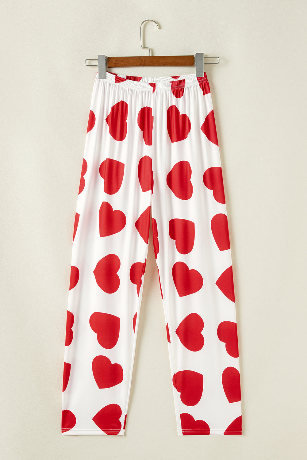 Tabarre à volants rouges et pantalon imprimé cardiaque
