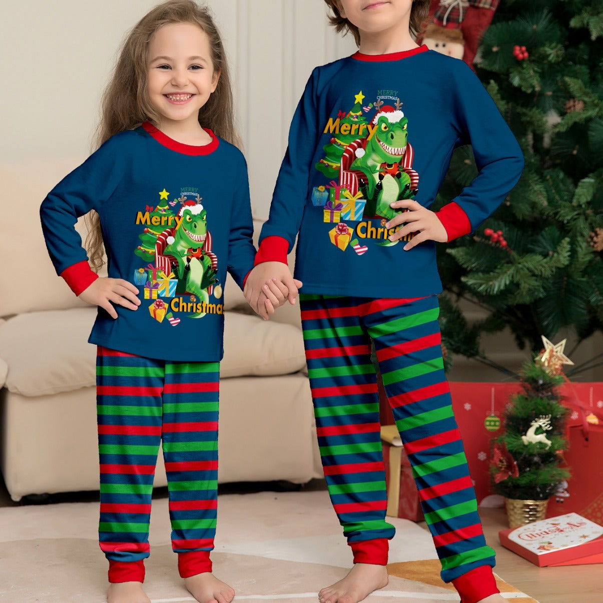 Pyjama parent-enfant imprimé arbre de Noël avec lettres Tyrannosaurus