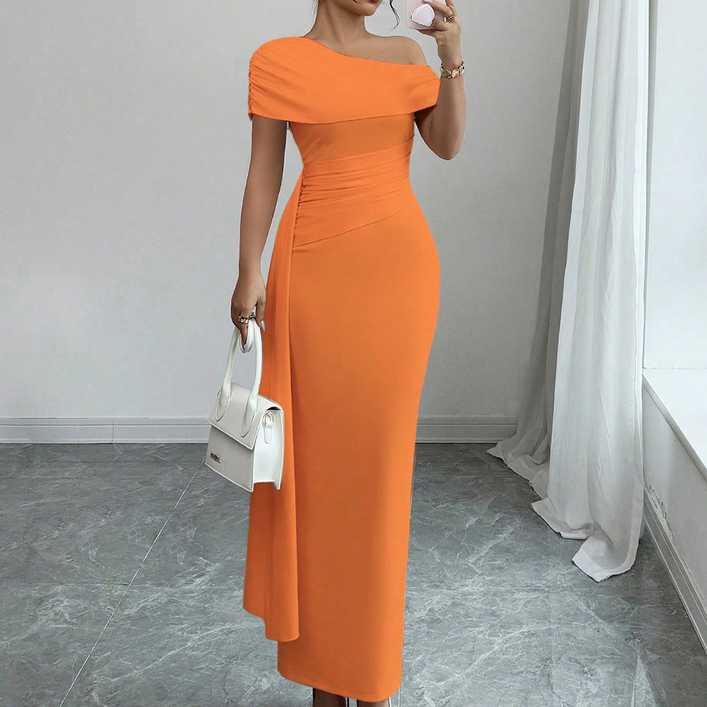 Robe fourreau sans manches de couleur unie sans bretelles