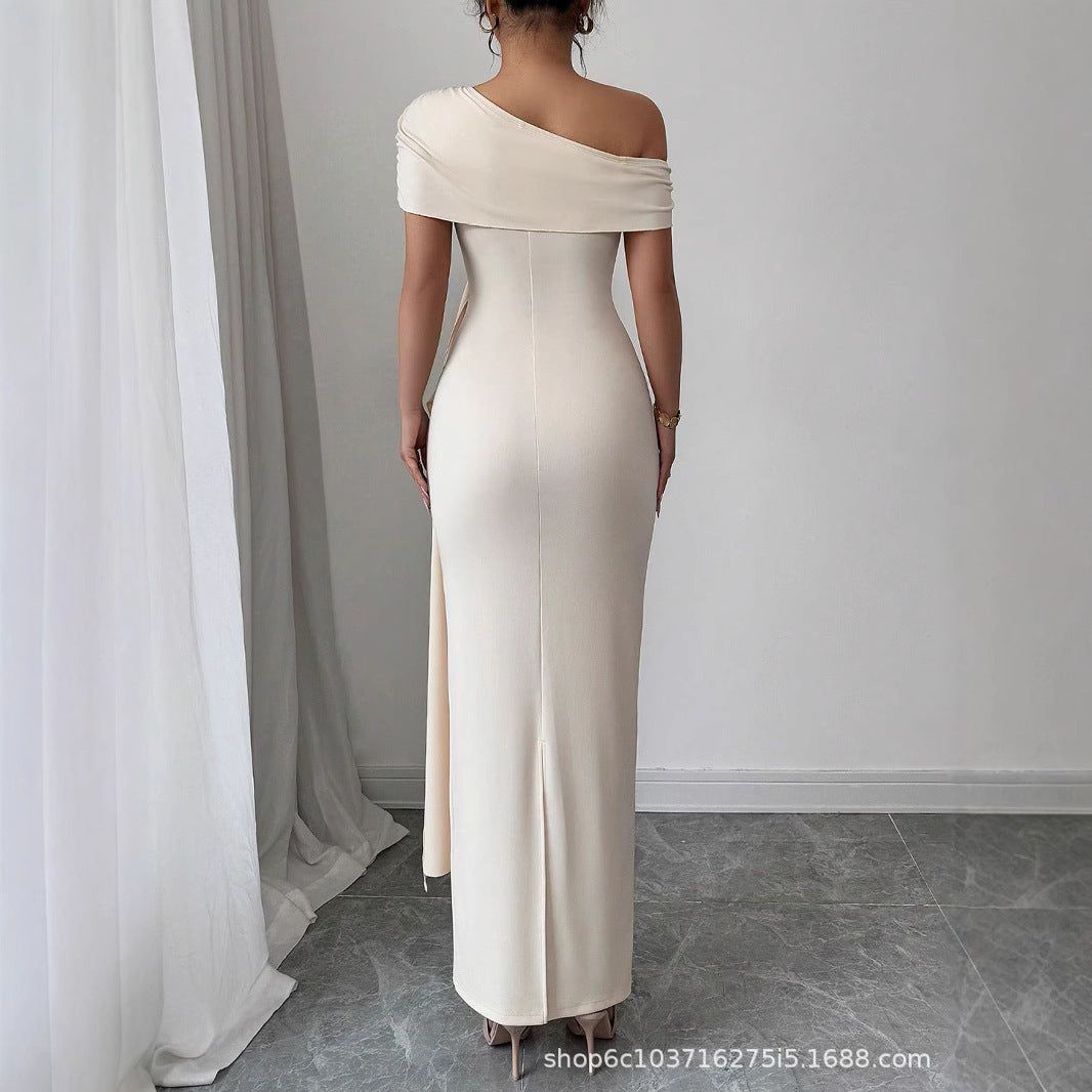 Robe fourreau sans manches de couleur unie sans bretelles