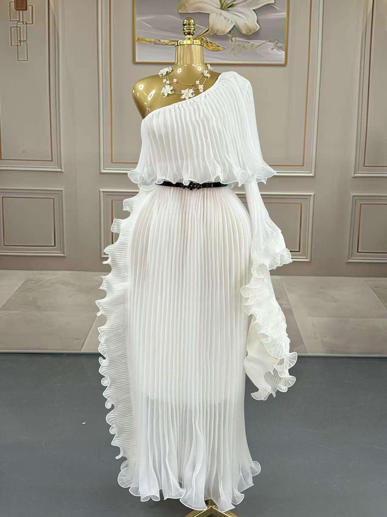 Robe de soirée élégante à une épaule et à la mode