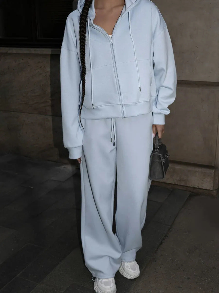 Ensemble deux pièces, sweat à capuche et pantalon à lacets