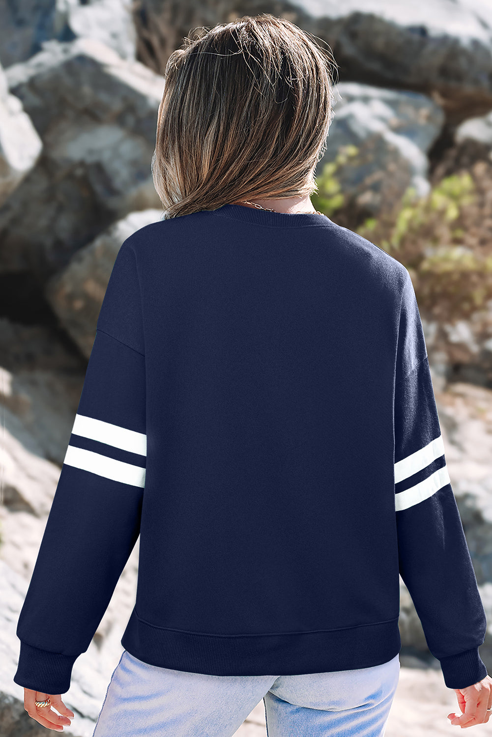 Sweat à épaule de détail à rayures à rayures Varsity Blue Navy