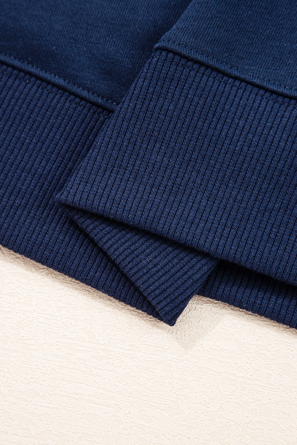 Sweat à épaule de détail à rayures à rayures Varsity Blue Navy