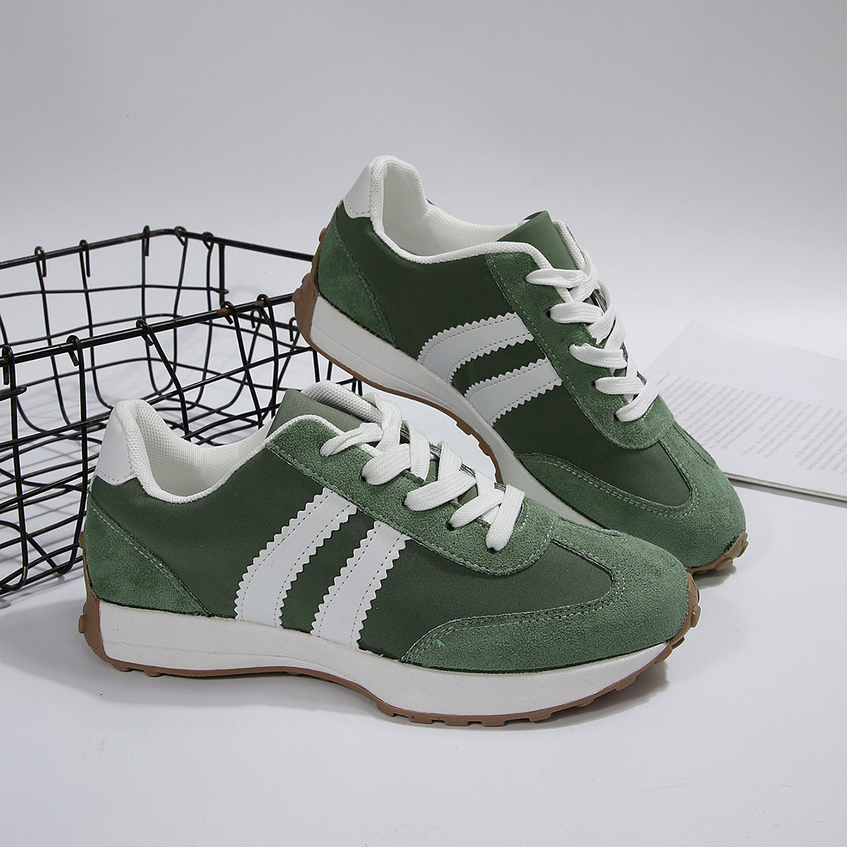 Chaussures décontractées à semelles épaisses style rétro