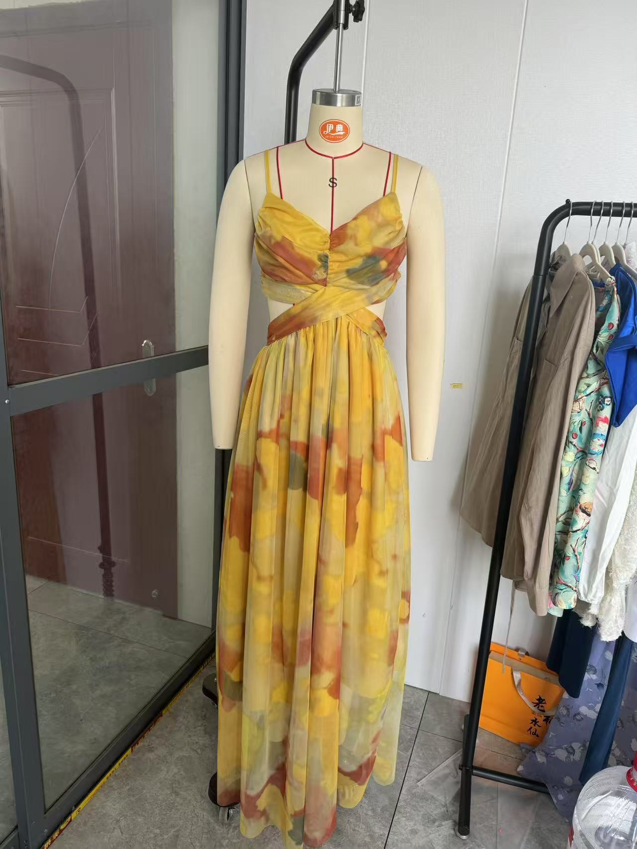 Robe de soirée imprimée en maille
