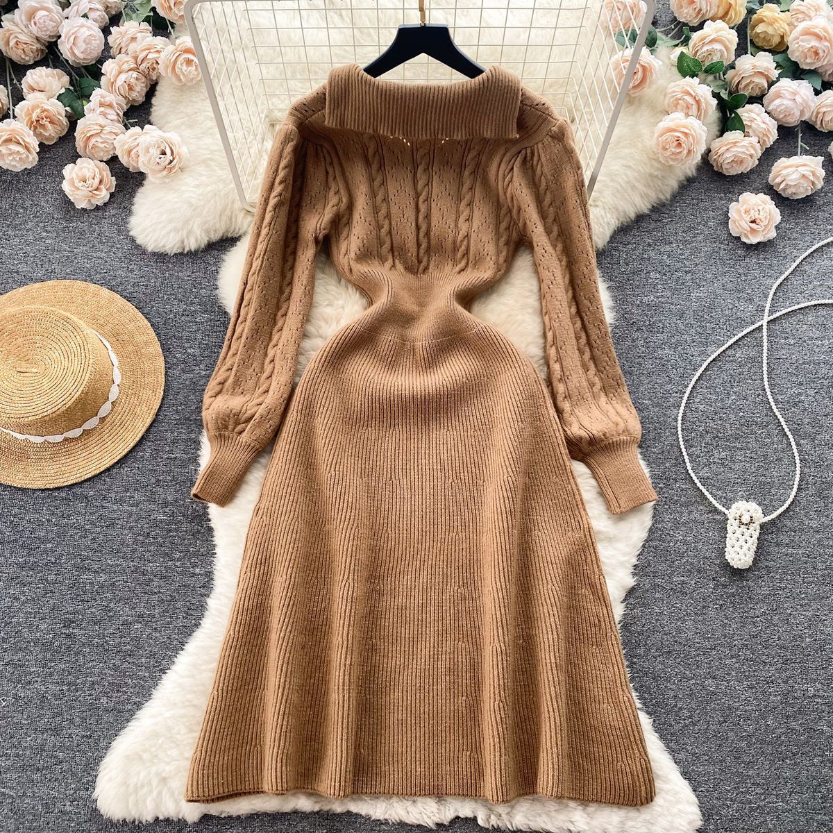 Robe tricotée Abricot, Café, Noir