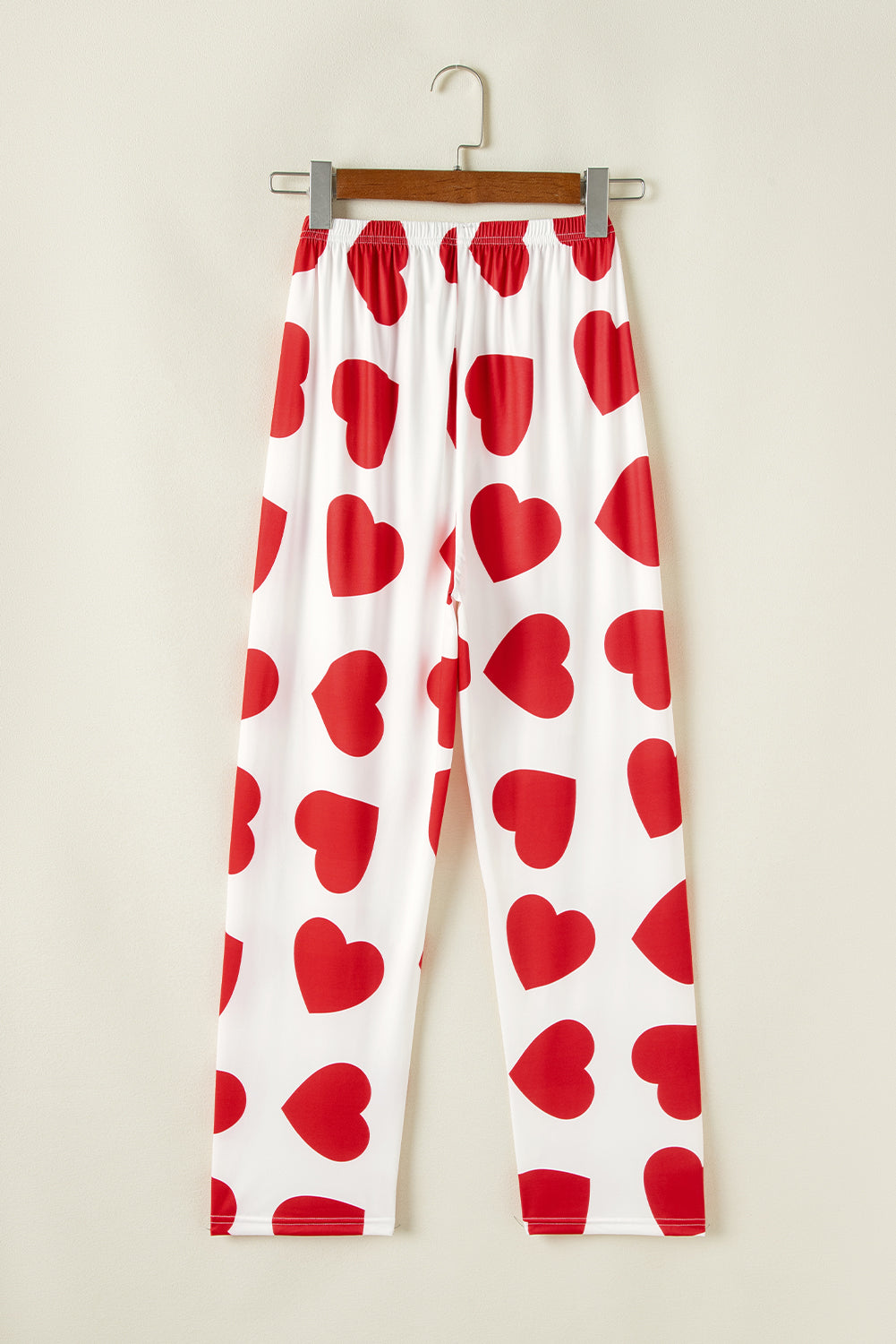 Tabarre à volants rouges et pantalon imprimé cardiaque