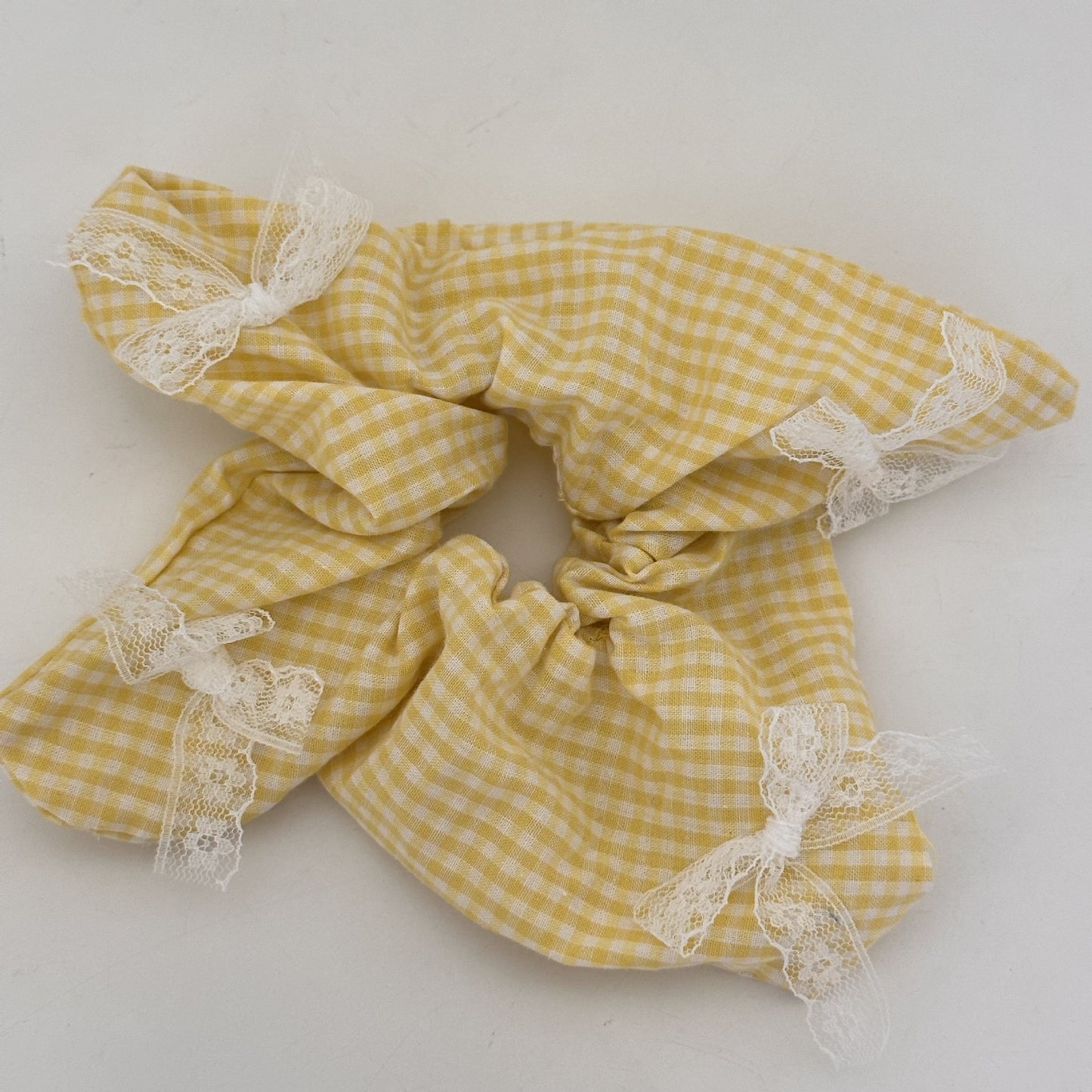 Chouchou carré à carreaux vintage style français