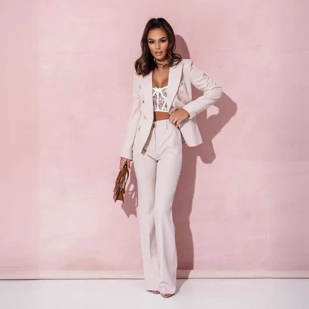 Costume d'affaires croisé pour femme