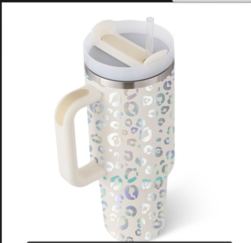 Gobelet isotherme de 113 cl avec poignée et paille