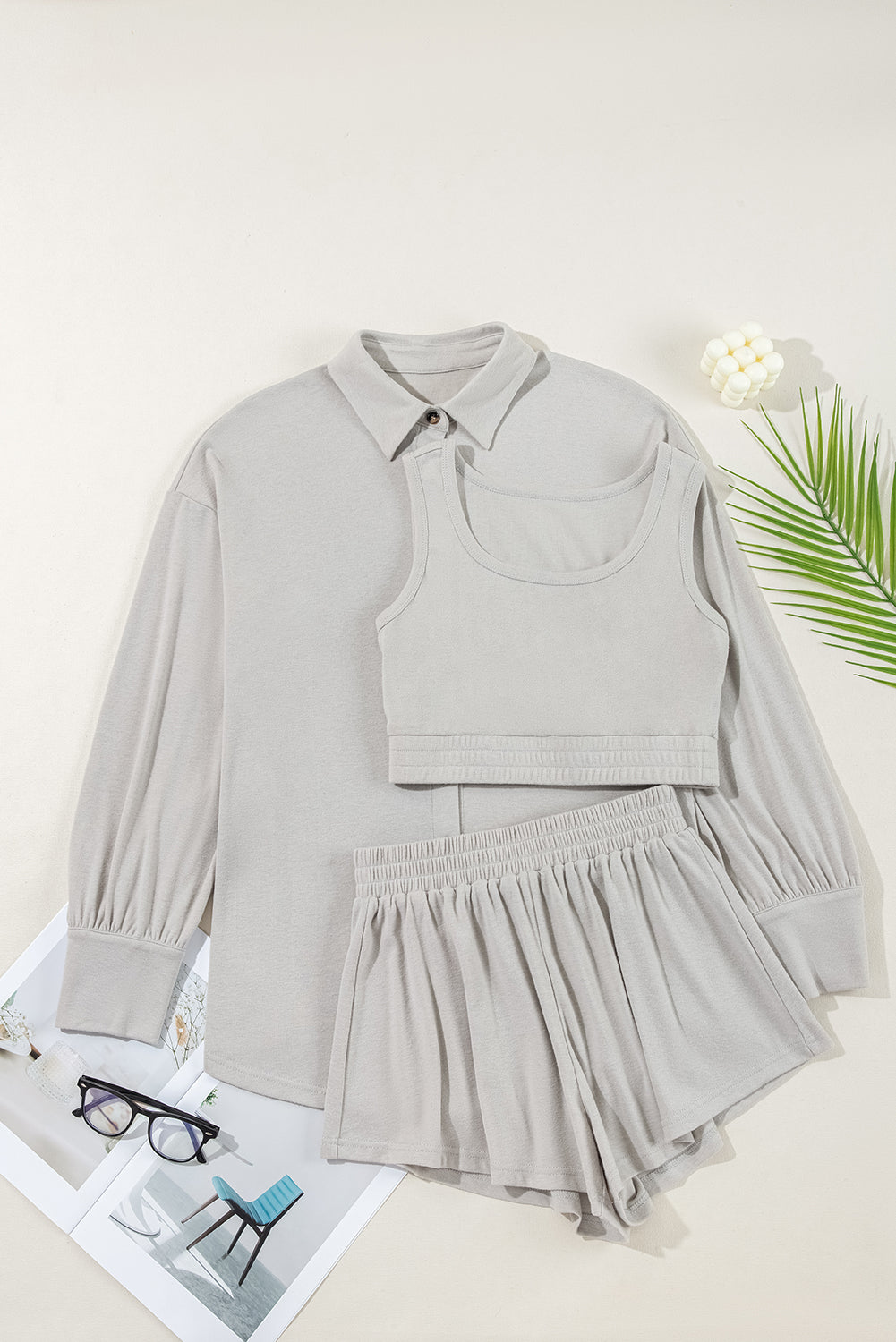 Grey 3 PCS Crop Tank Shorts avec plate-forme de cardigan