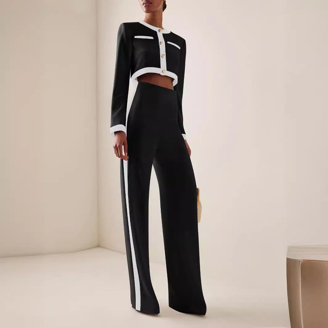 Tenue de bureau pour femme