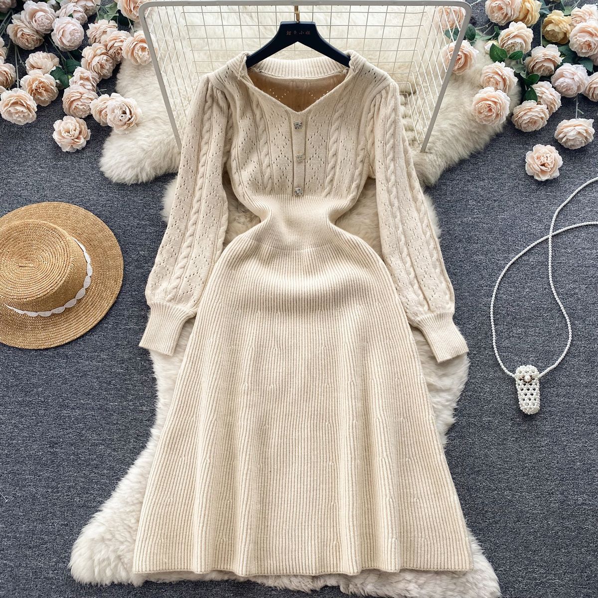 Robe tricotée Abricot, Café, Noir