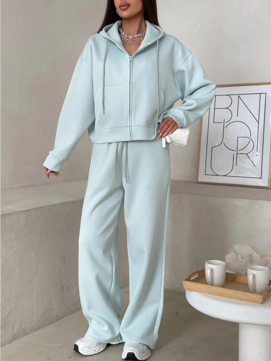 Ensemble deux pièces, sweat à capuche et pantalon à lacets