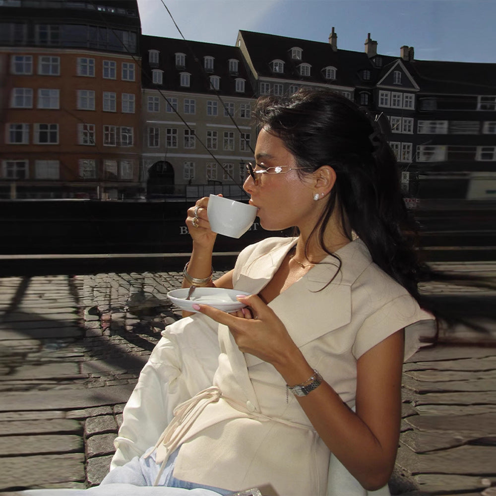 Ensemble tailleur  élégant sans manches pour femme