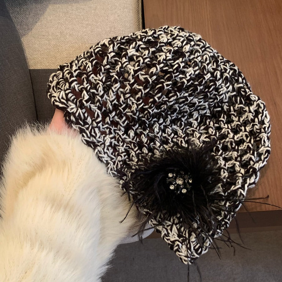 Bonnet tricoté à la main en plumes noires rétro françaises