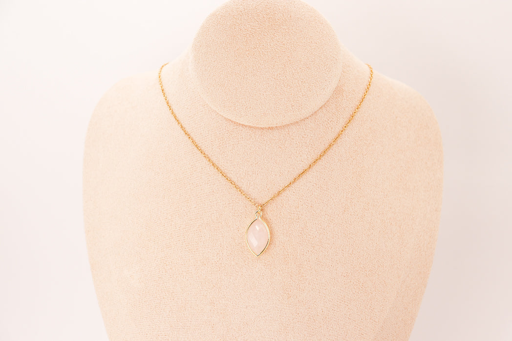 Pendant | Almond in Rose Quartz-1