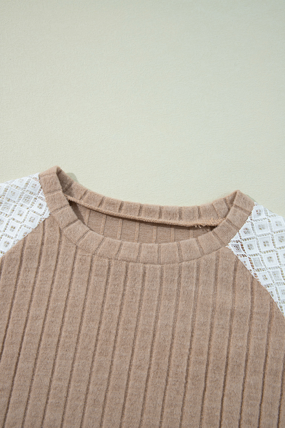 Blouse côtelée à manches longues et patchwork floral parchemin