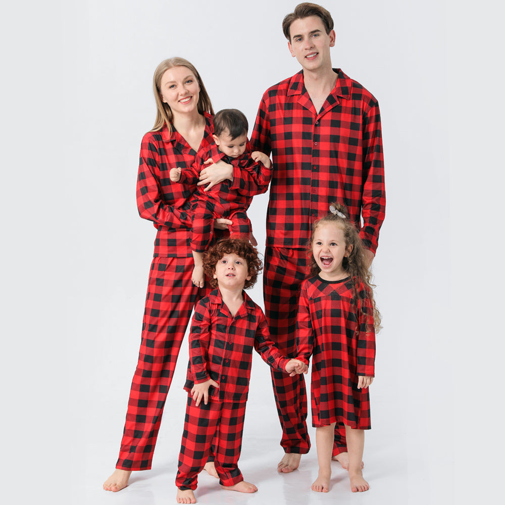 Pyjama imprimé familial certifié CPC pour parents et enfants