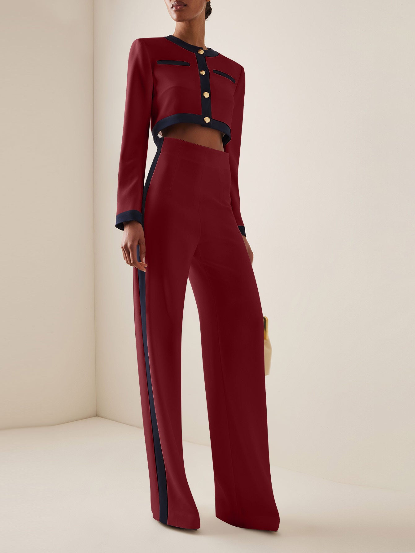 Tenue de bureau pour femme